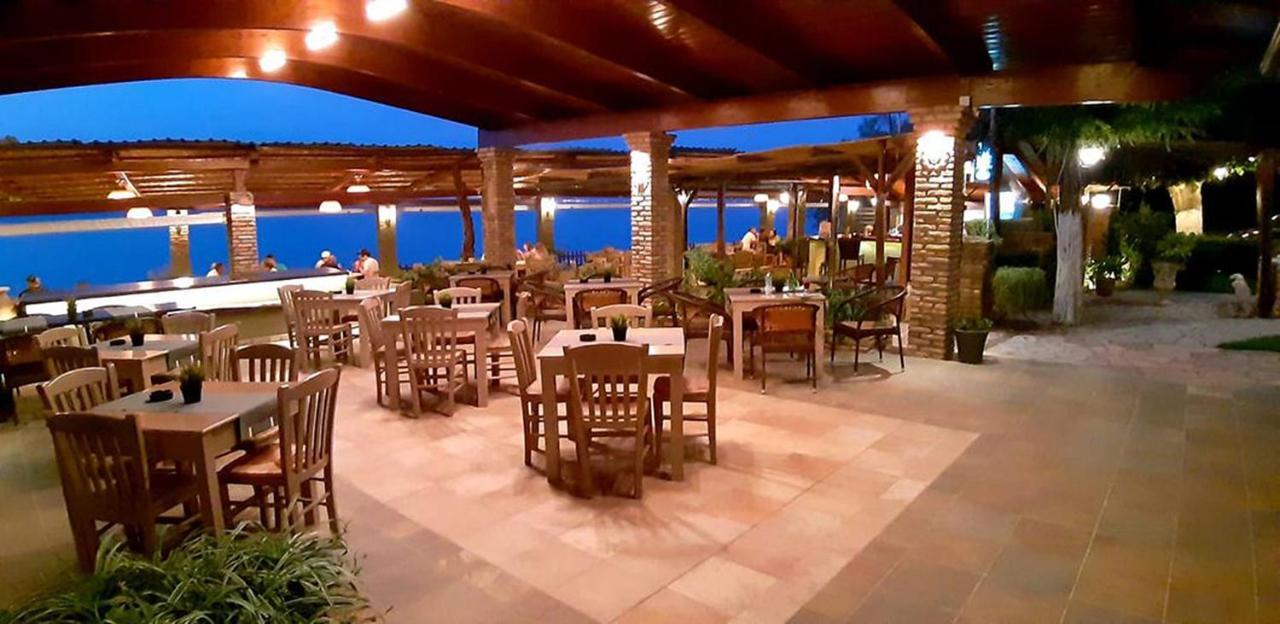 Castella Beach Alissos エクステリア 写真