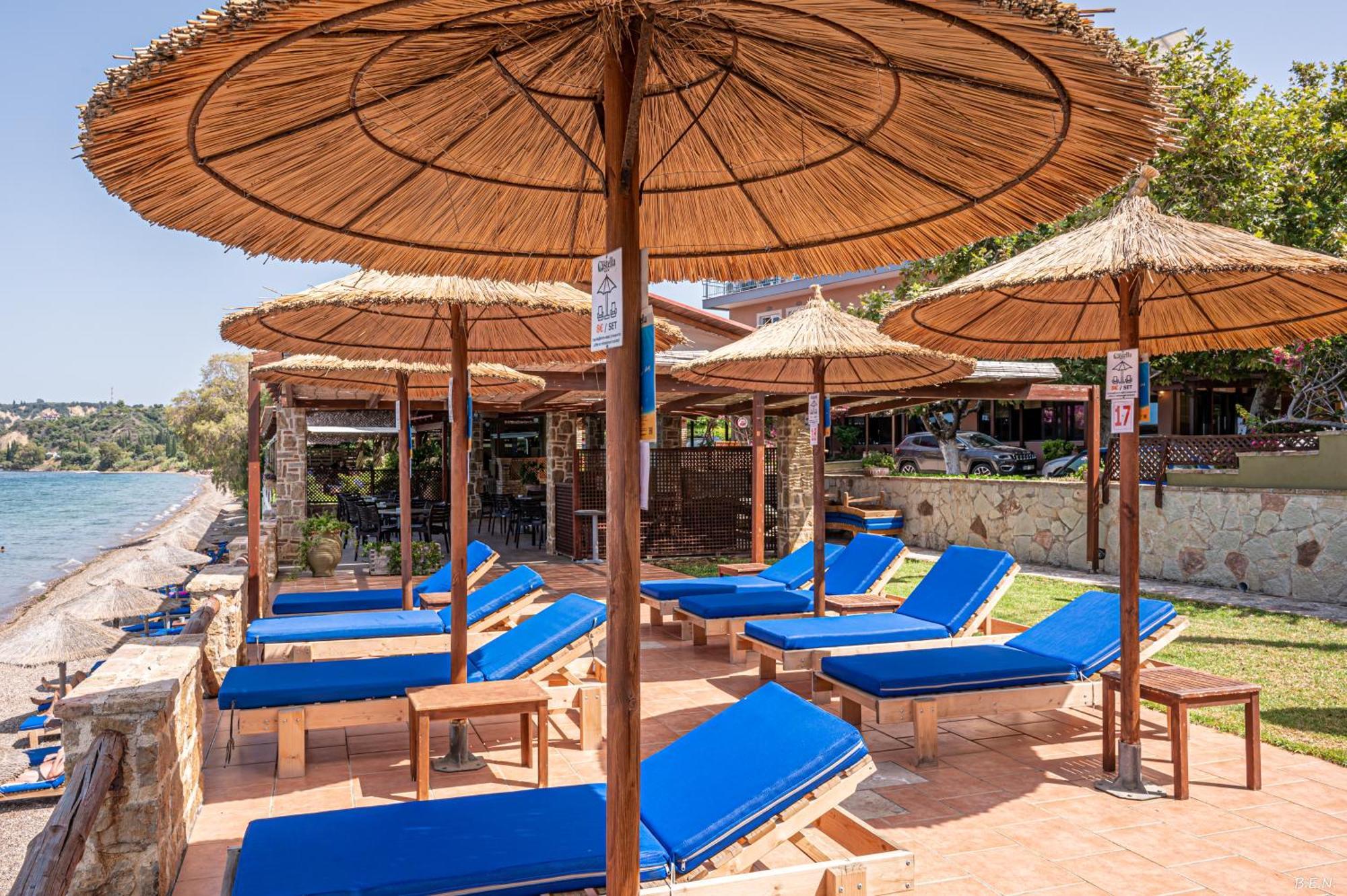 Castella Beach Alissos エクステリア 写真